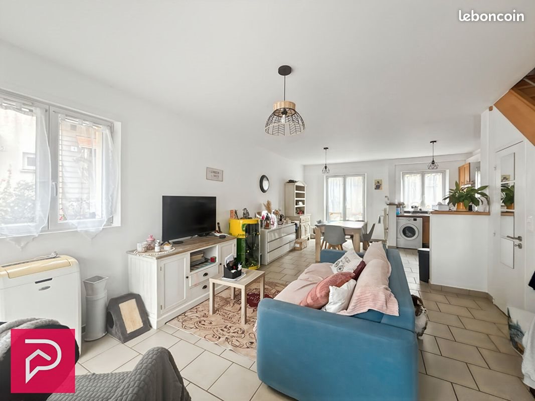Maison à louer, 73m², Bernay