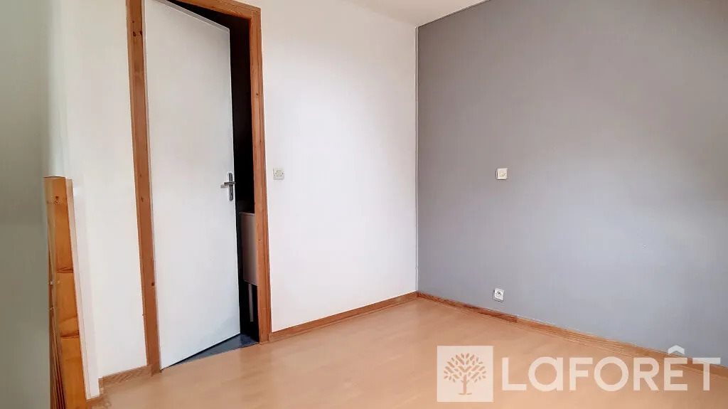 Appartement à louer, 28m², Mouen