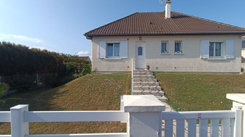 Maison à louer, 92m², Lion-sur-Mer