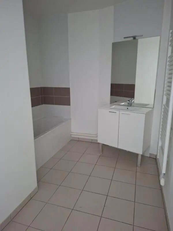 Appartement à louer, 59m², Pierre-Bénite
