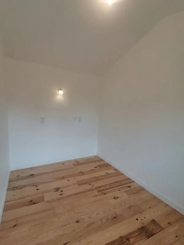 Maison à louer, 26m², Roches-Prémarie-Andillé