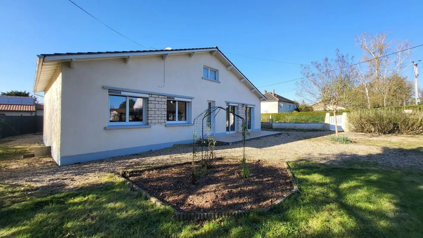 Maison à vendre, 86m², Montamisé