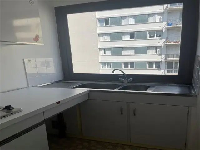Appartement à louer, 26m², Saint-Étienne