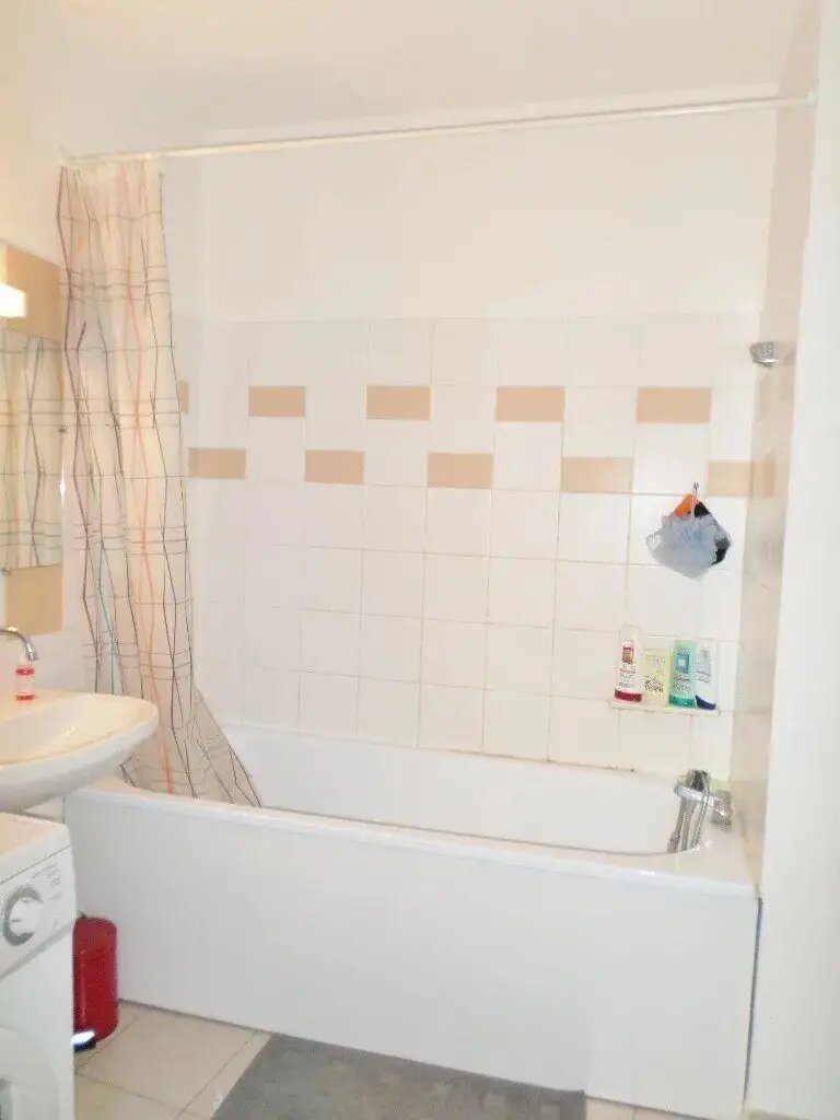 Appartement à louer, 68m², Châteauneuf-du-Pape