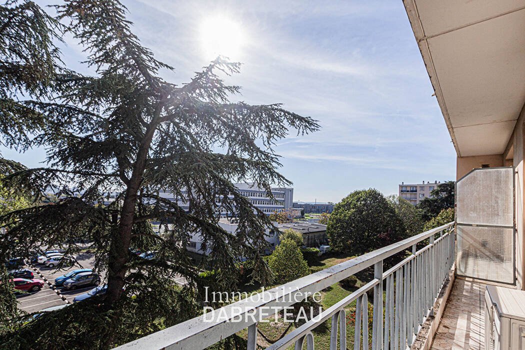 Appartement à vendre, 71m², Vénissieux