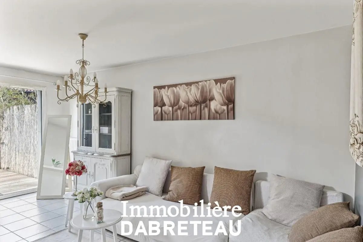 Appartement à louer, 89m², Albigny-sur-Saône