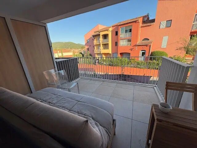 Appartement à louer, 41m², Carqueiranne