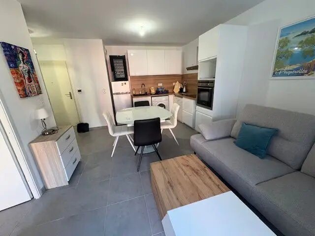 Appartement à louer, 41m², Carqueiranne