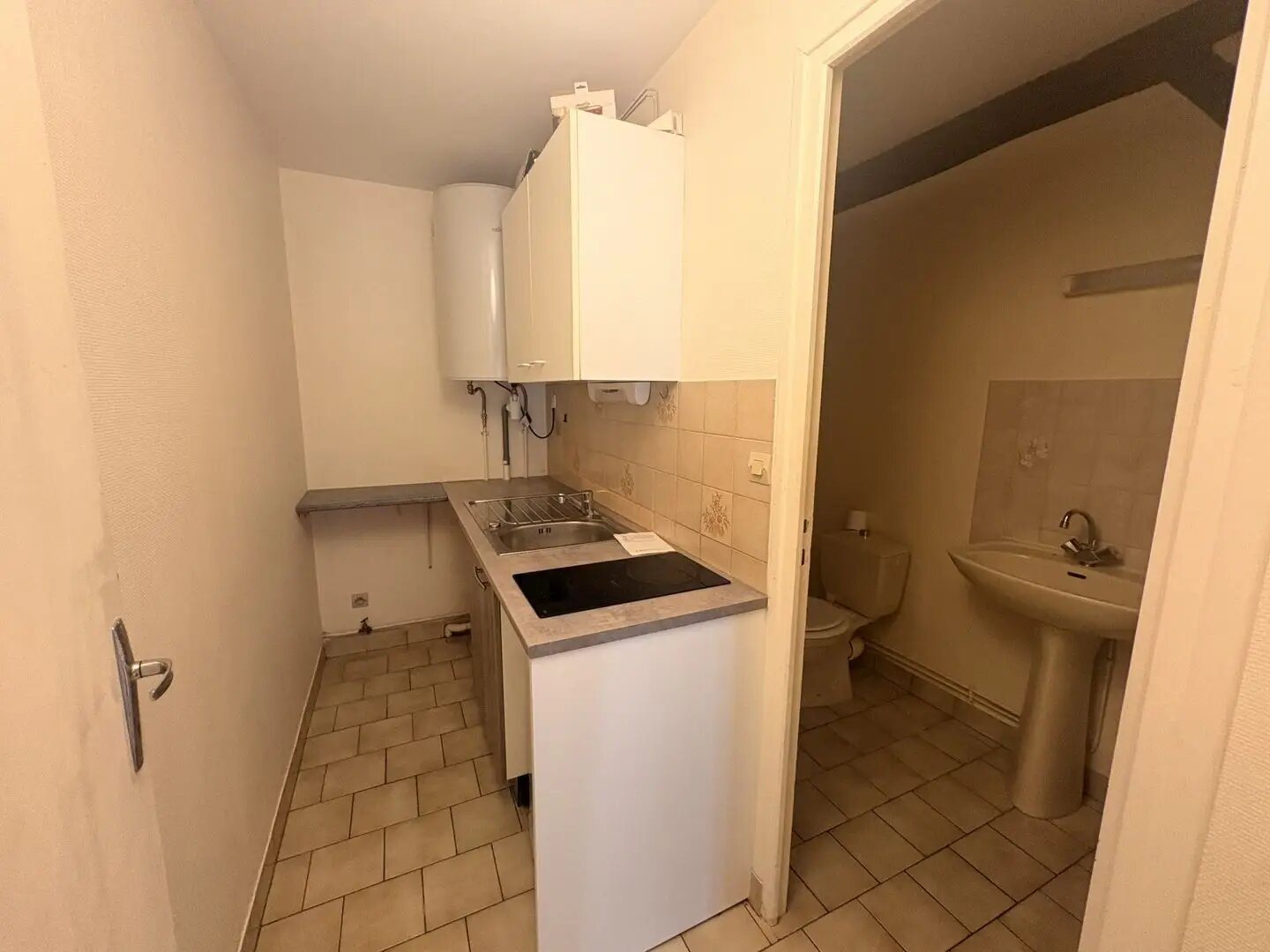 Appartement à louer, 19m², Tours
