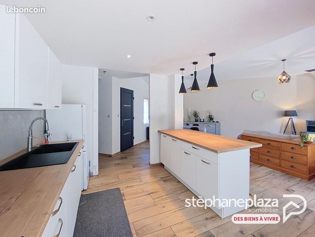 Maison à vendre, 102m², Saint-Etienne-du-Bois