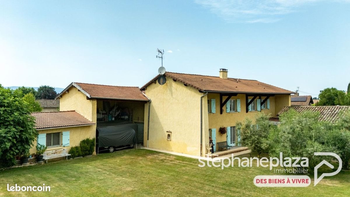 Maison à vendre, 163m², Genouilleux