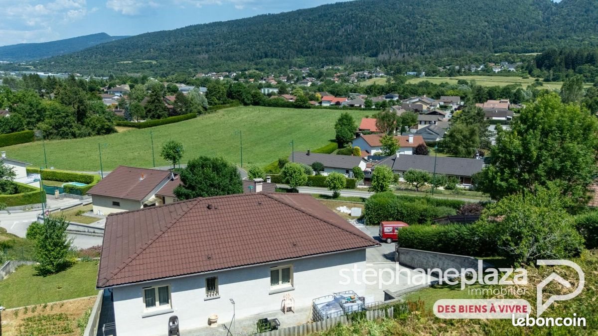 Maison à vendre, 164m², Groissiat