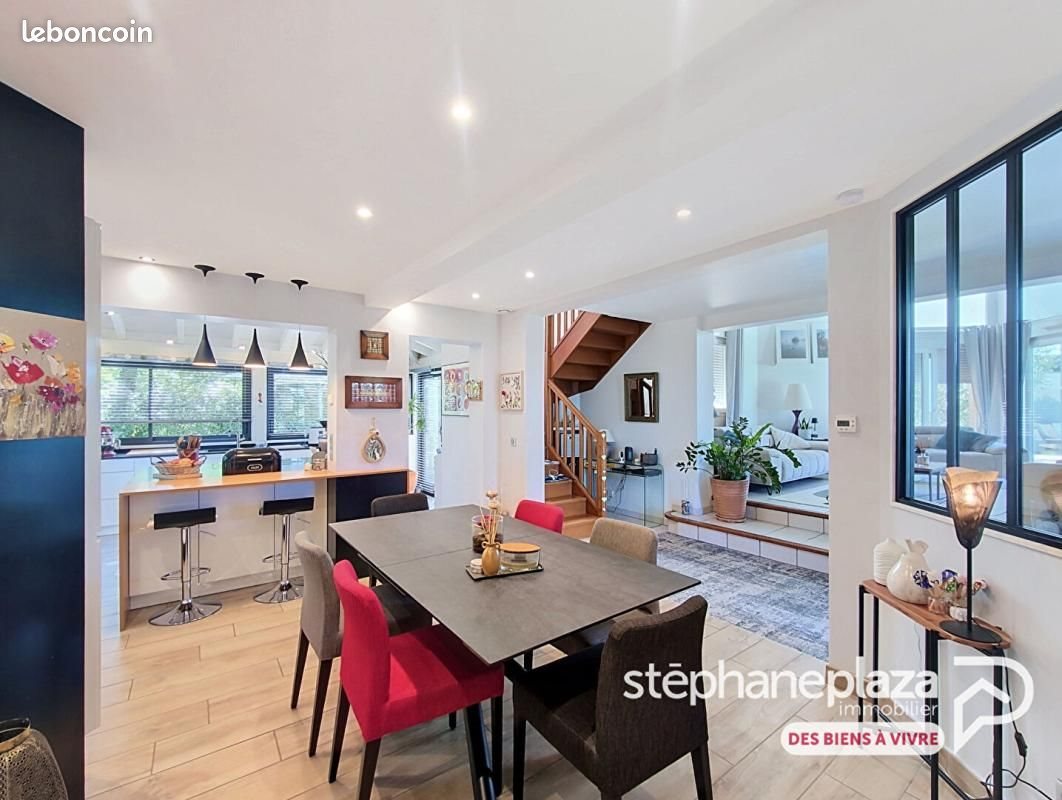 Maison à vendre, 140m², Ceyzériat