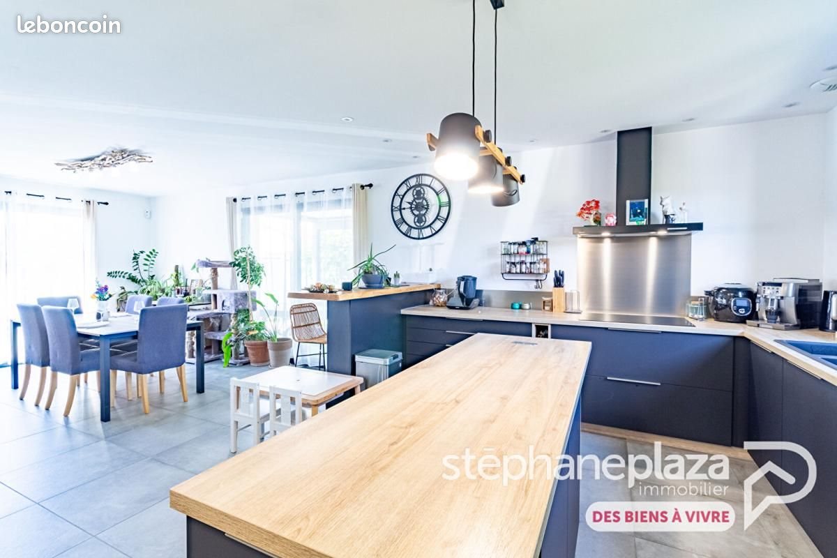 Maison à vendre, 110m², Ambérieux-en-Dombes