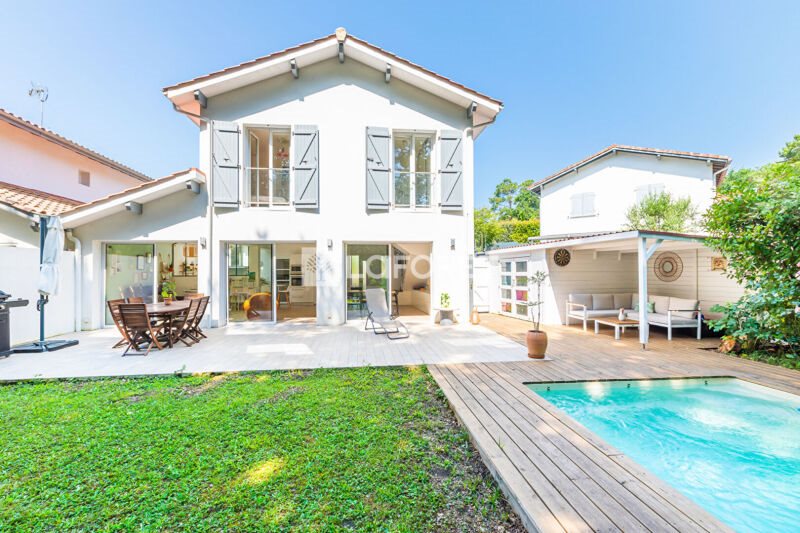 Maison à vendre, 116m², Bassussarry
