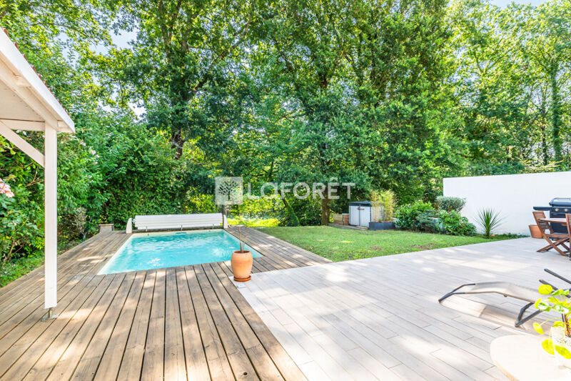 Maison à vendre, 116m², Bassussarry