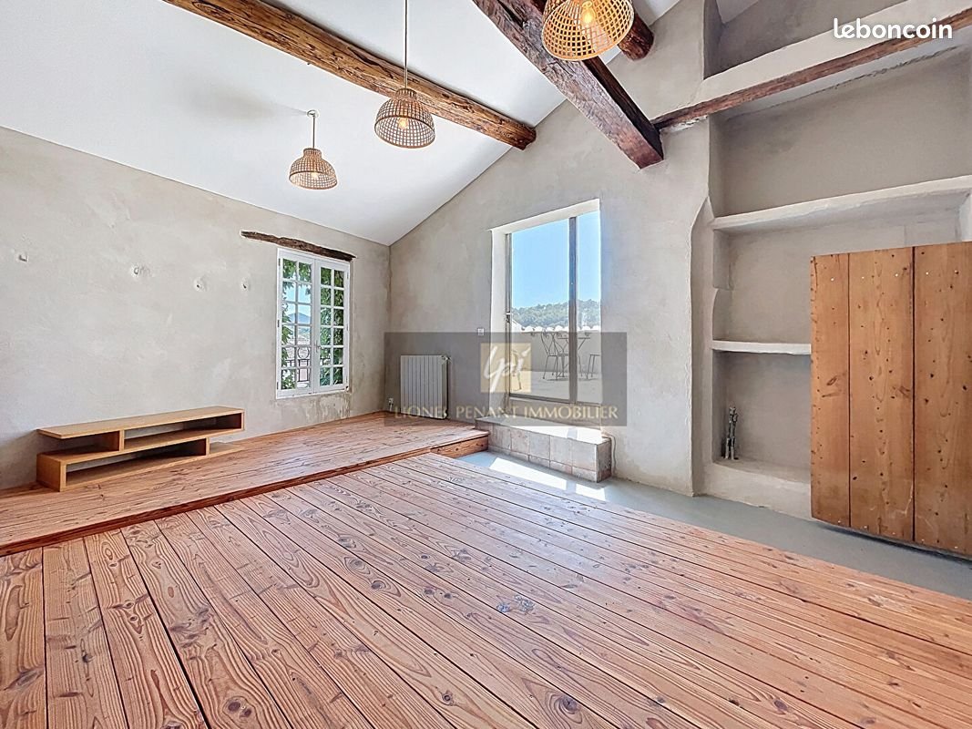 Maison à vendre, 200m², Mazan