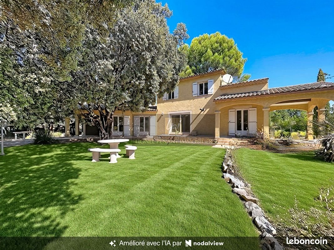 Maison à vendre, 160m², Mazan