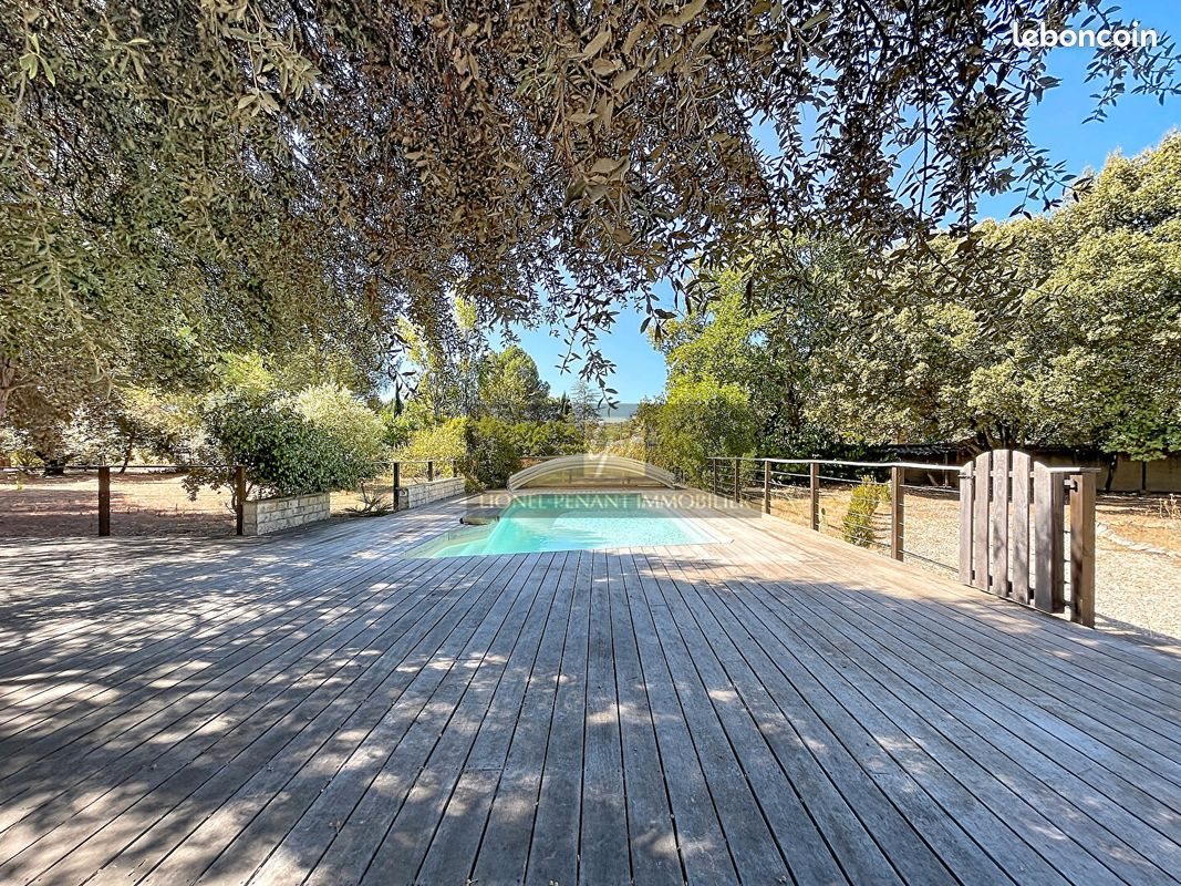Maison à vendre, 160m², Mazan