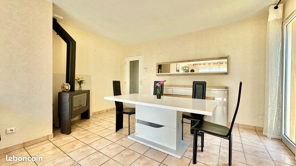Maison à vendre, 97m², Quintal