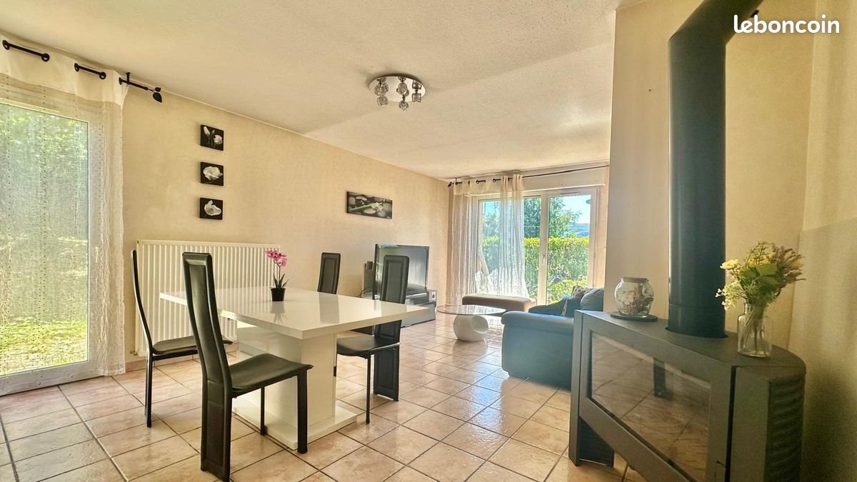 Maison à vendre, 97m², Quintal