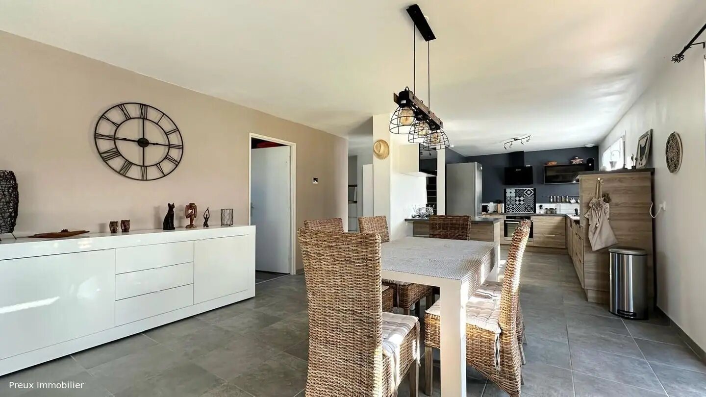 Maison à vendre, 161m², Amancy