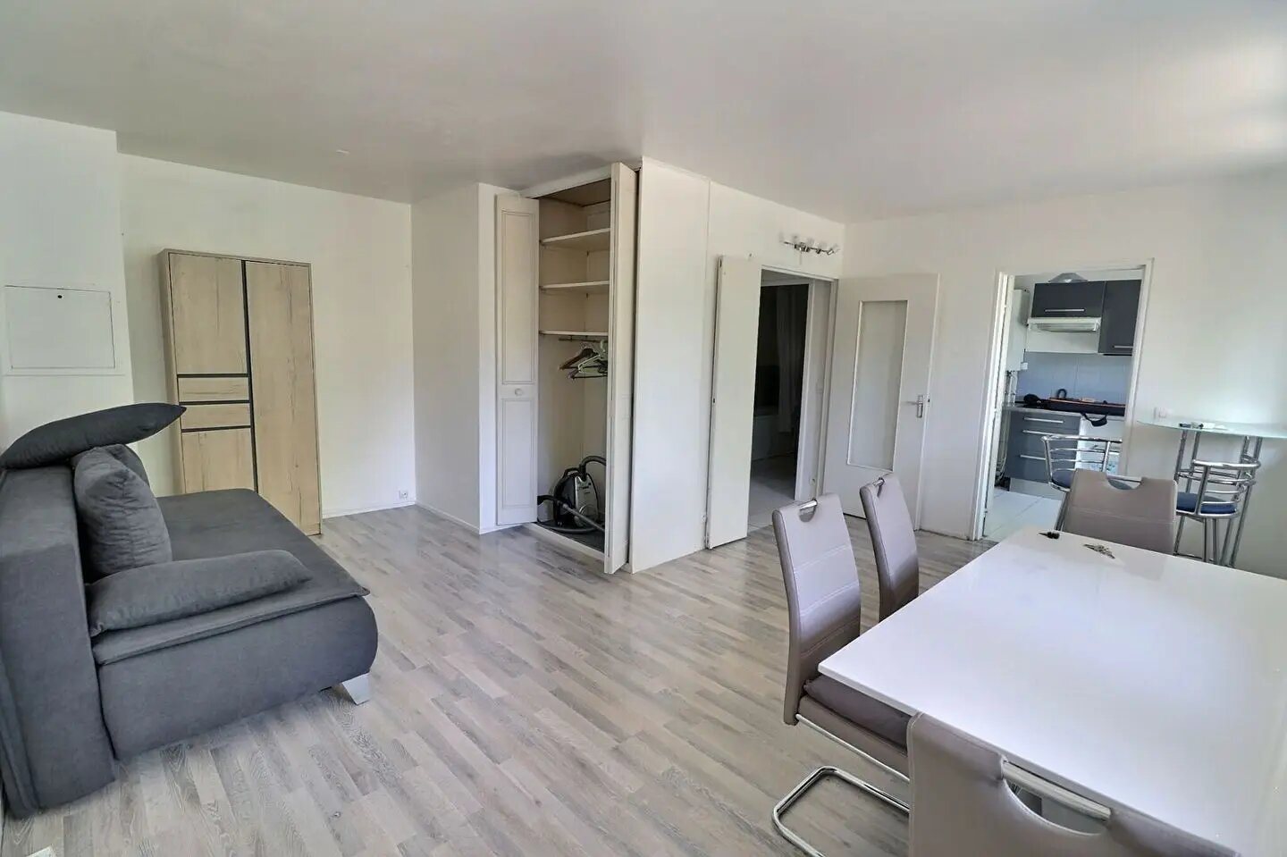 Appartement à louer, 37m², Guyancourt
