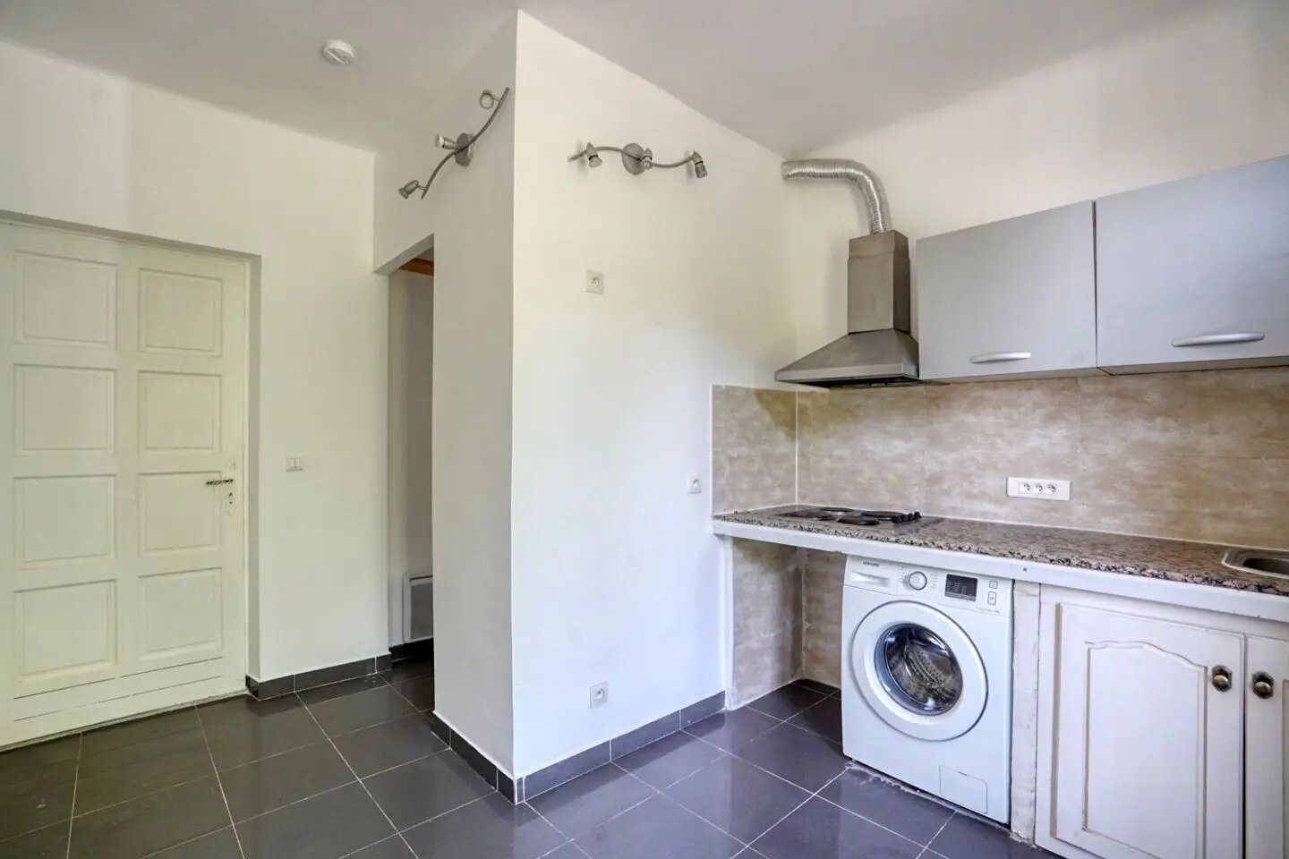 Appartement à louer, 26m², La Verrière
