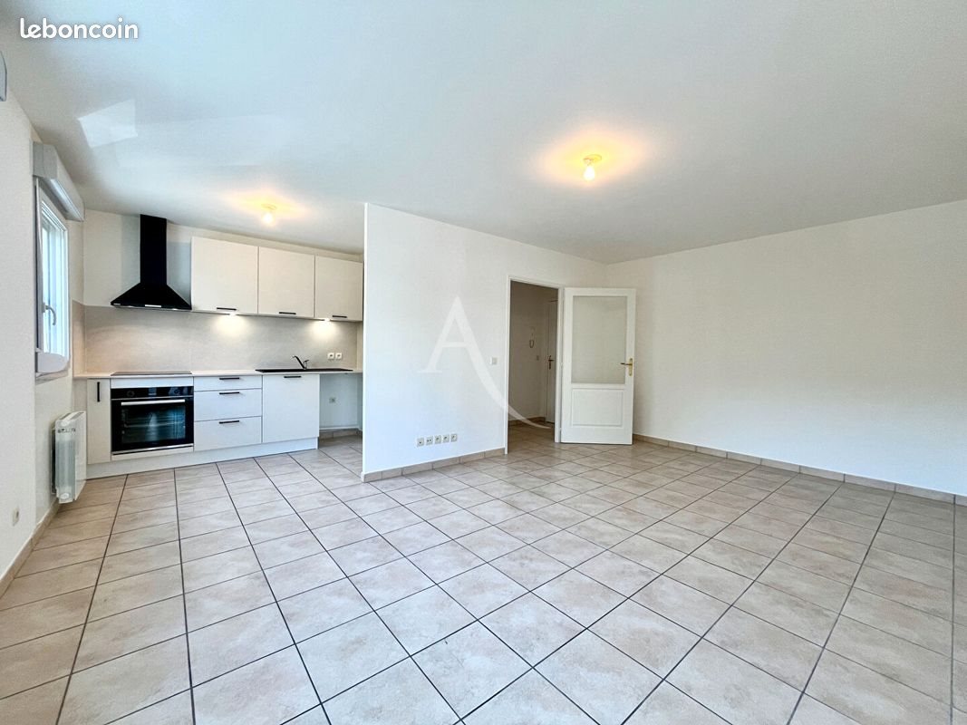 Appartement à louer, 45m², Saint-Julien-en-Genevois