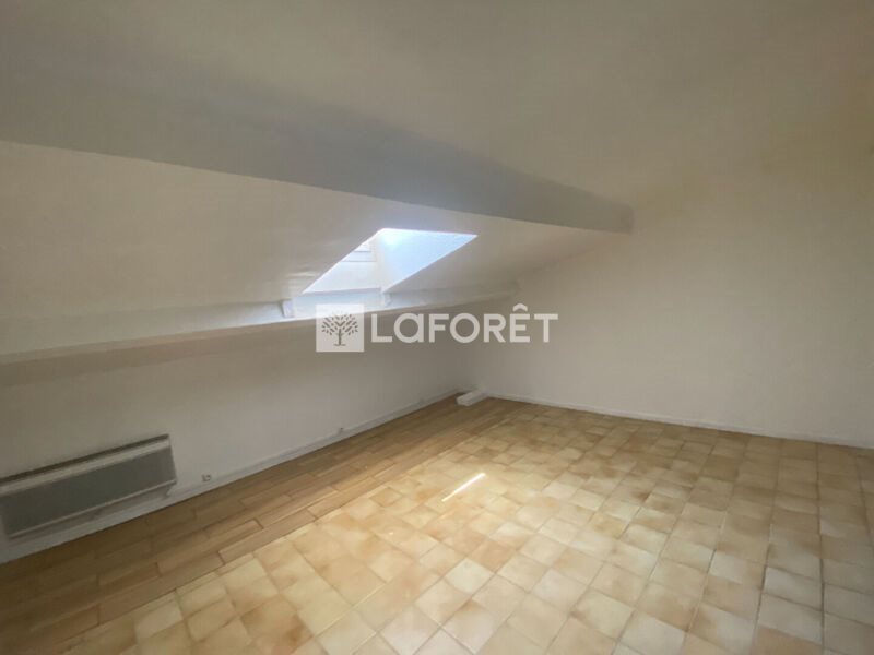 Appartement à louer, 33m², Marseille 3ème