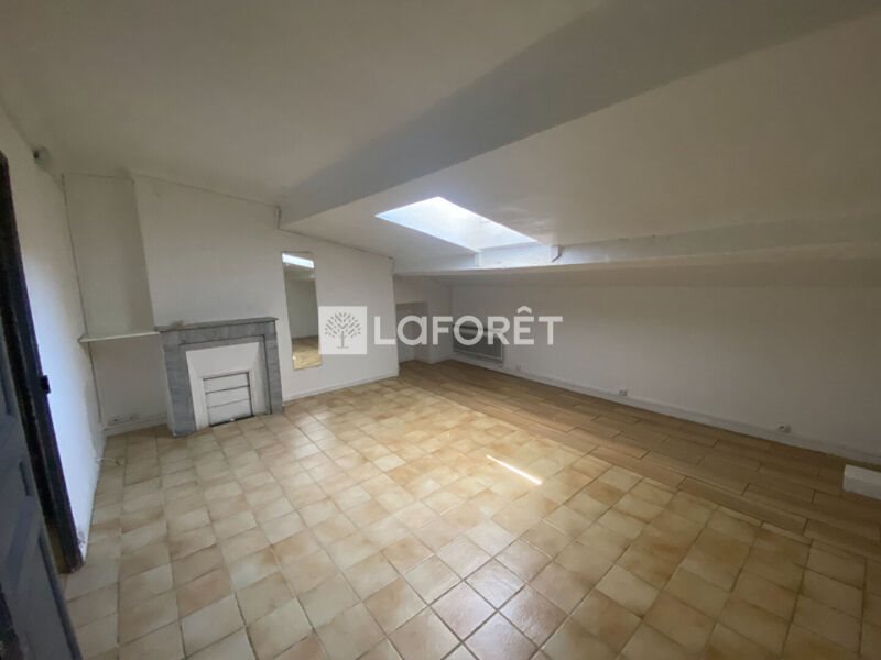 Appartement à louer, 33m², Marseille 3ème