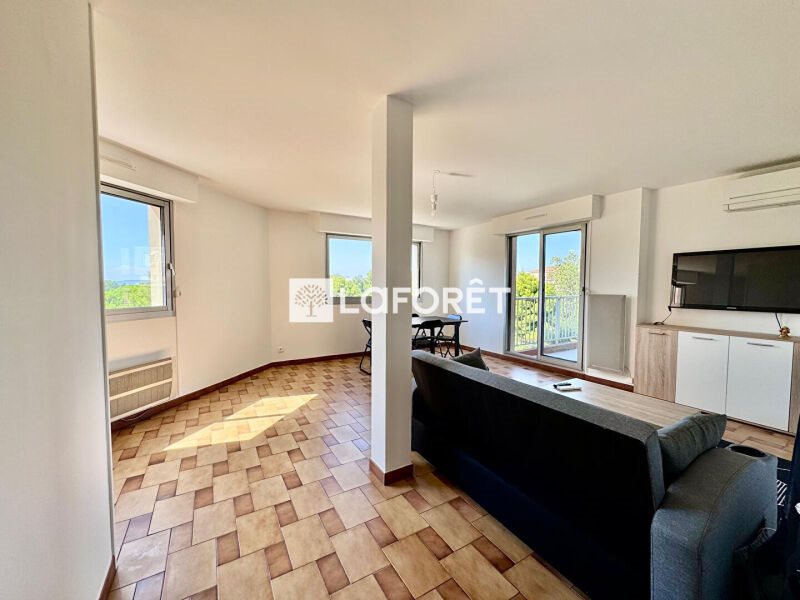 Appartement à louer, 74m², Marseille 9ème