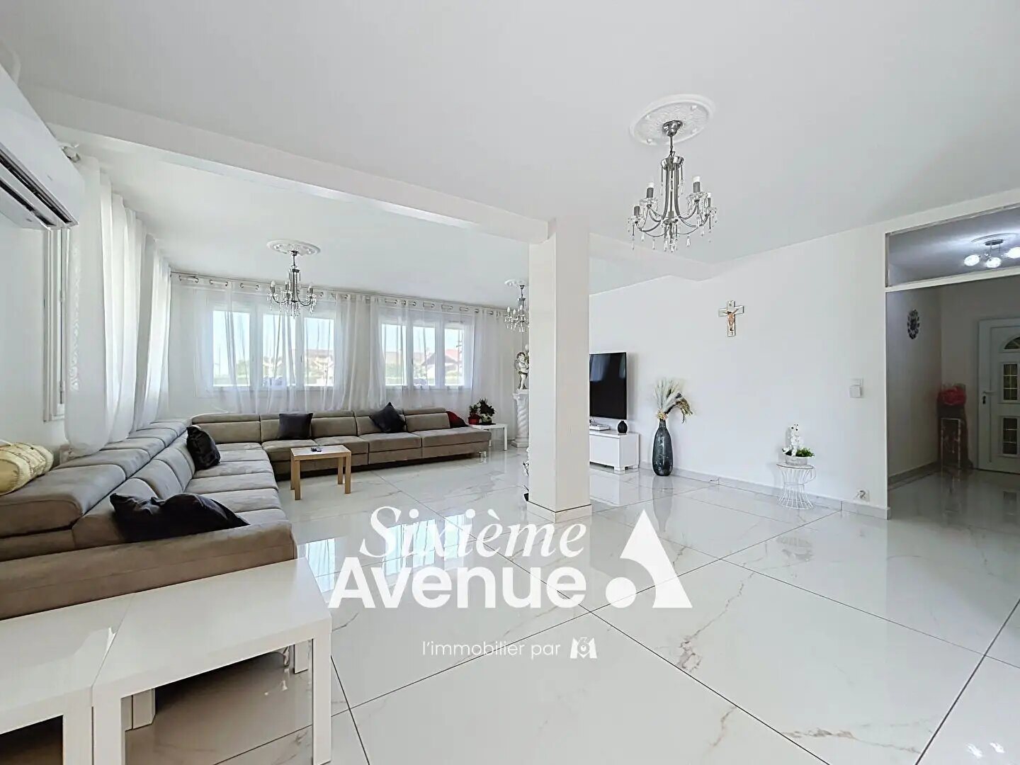 Maison à vendre, 380m², Pusignan