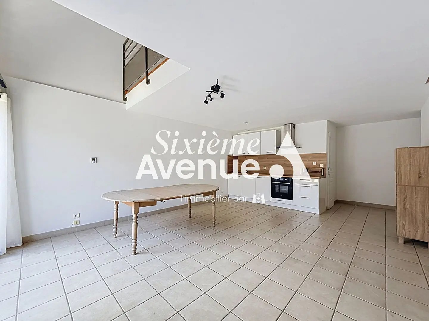 Appartement à vendre, 63m², Décines-Charpieu