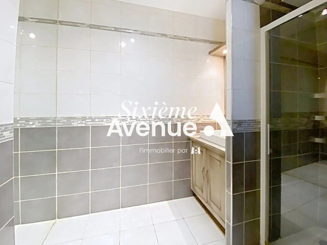 Appartement à louer, 44m², Décines-Charpieu
