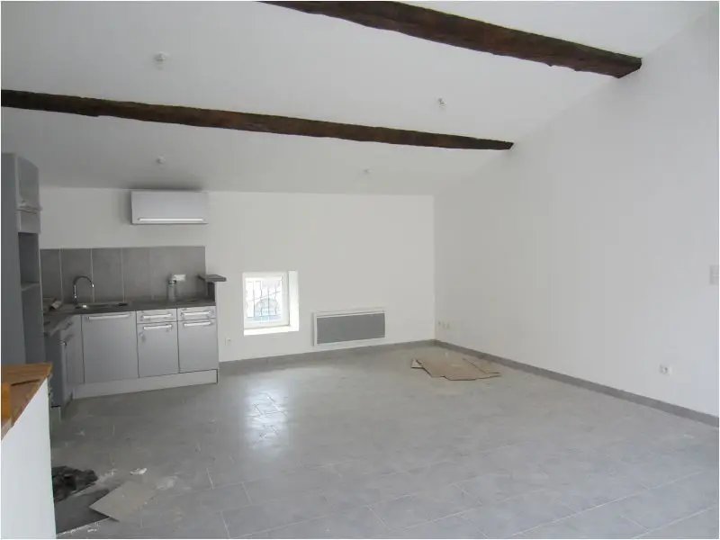 Appartement à louer, 84m², Puisserguier
