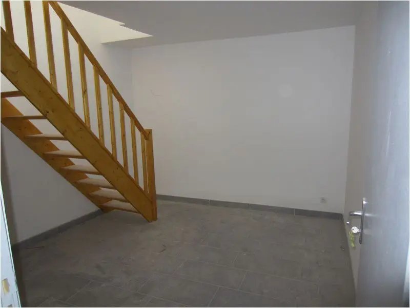 Appartement à louer, 84m², Puisserguier