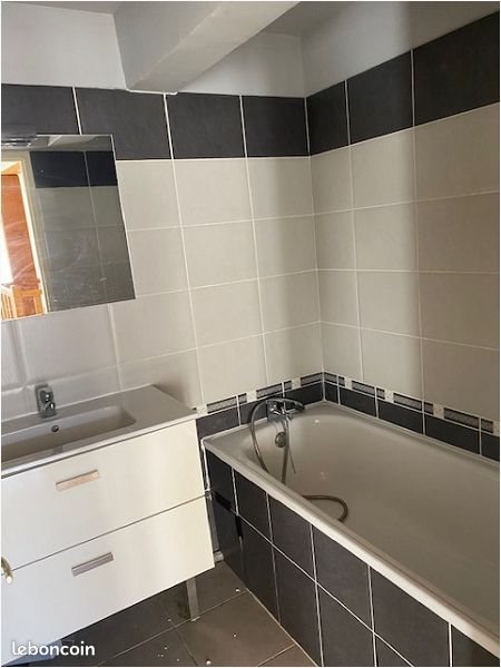 Appartement à louer, 51m², Béziers