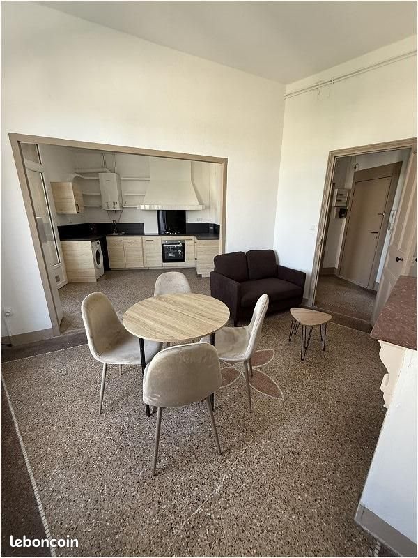 Appartement à louer, 61m², Béziers