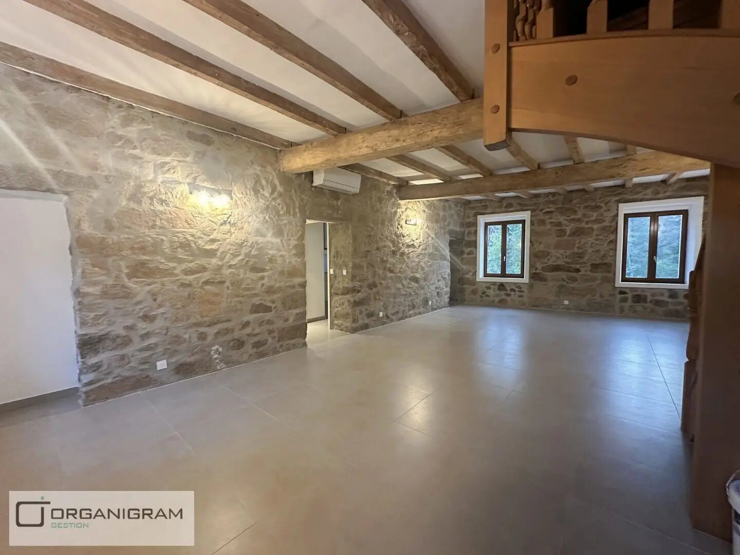 Appartement à louer, 119m², Bastelicaccia