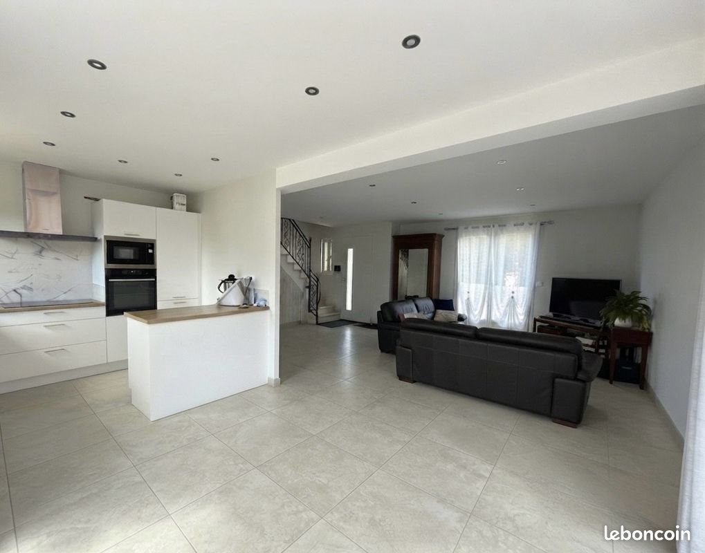 Maison à vendre, 115m², Bou