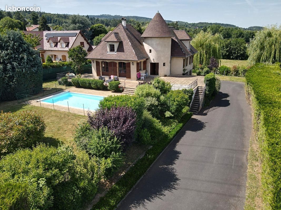 Maison à vendre, 193m², Orcines