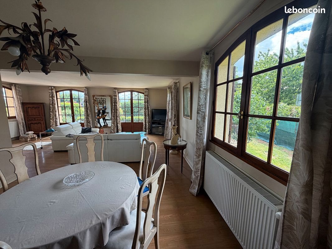 Maison à vendre, 193m², Orcines