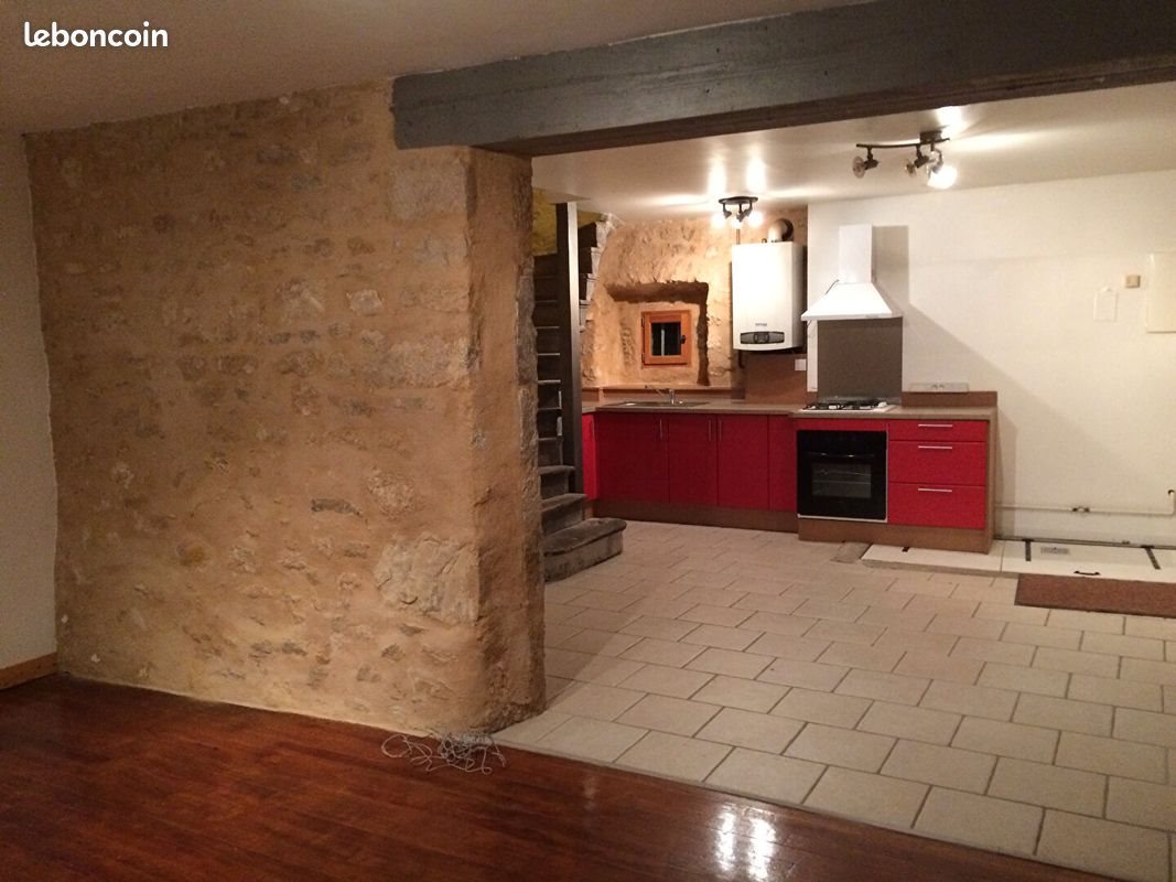 Maison à louer, 100m², Vic-le-Comte