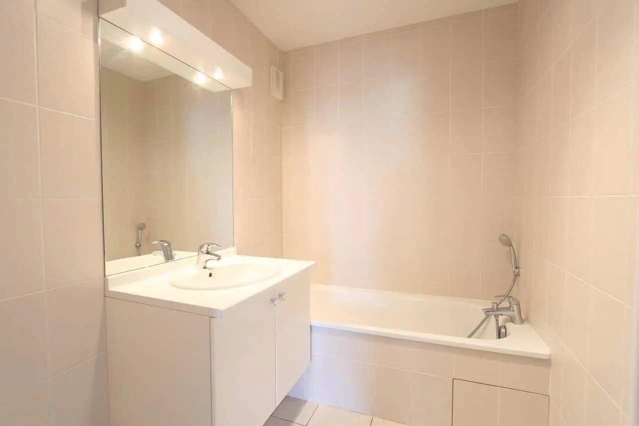 Appartement à louer, 68m², Sassenage