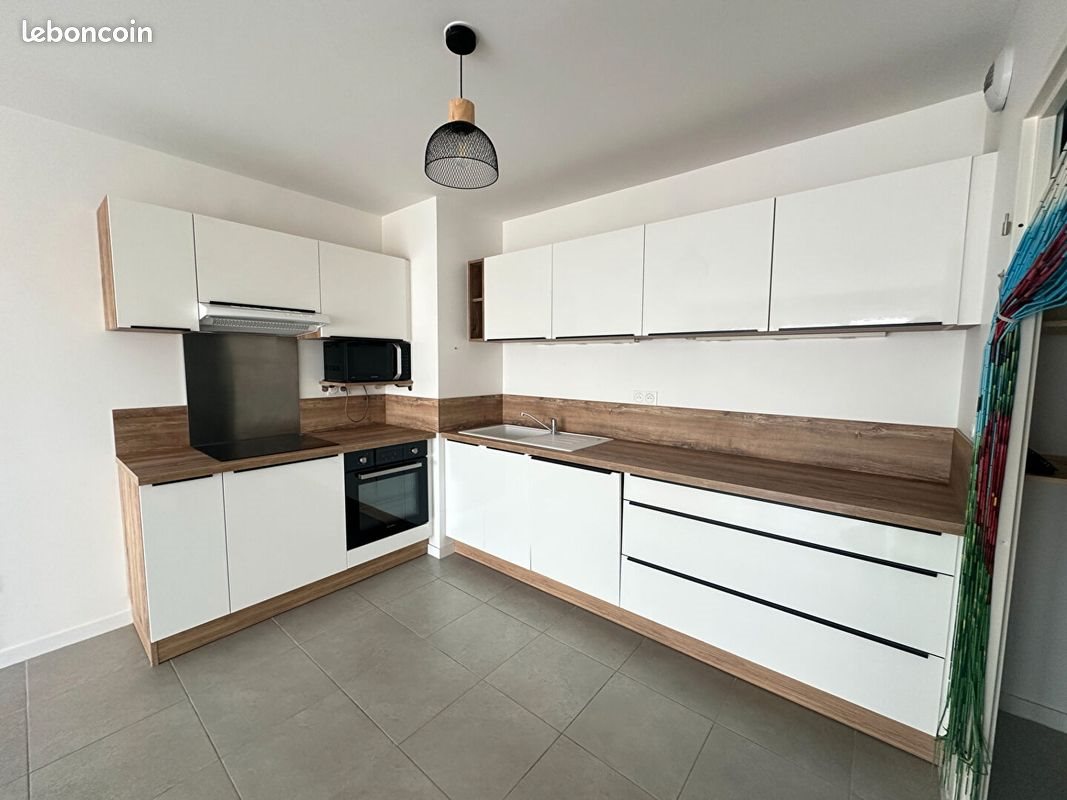 Appartement à louer, 61m², Royan