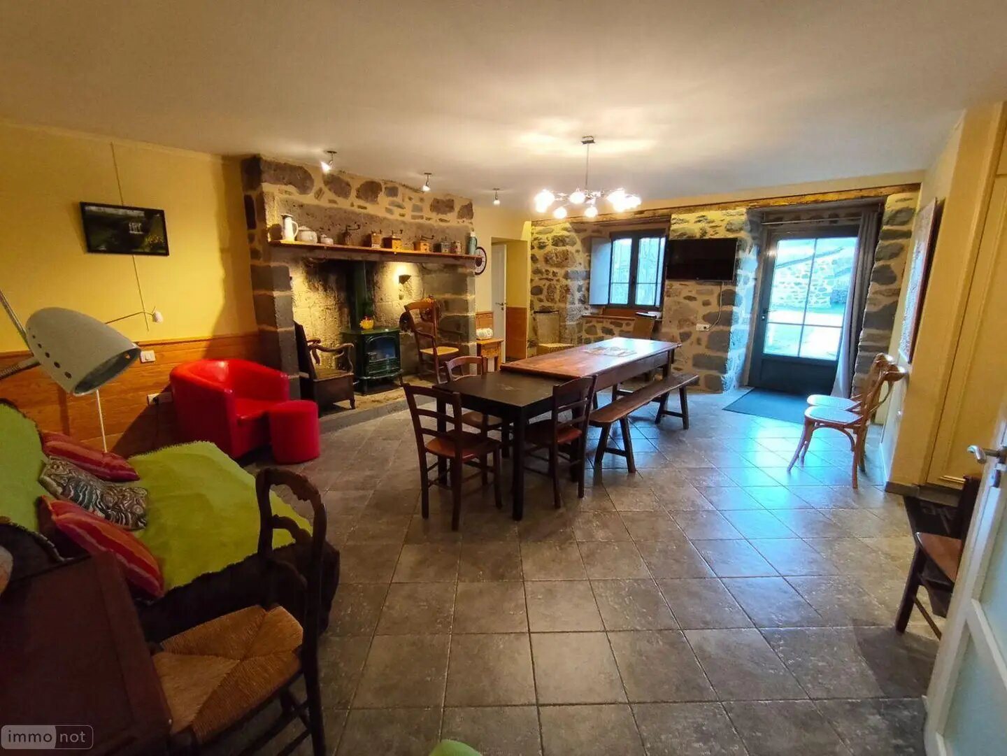 Maison à vendre, 546m², Chalinargues