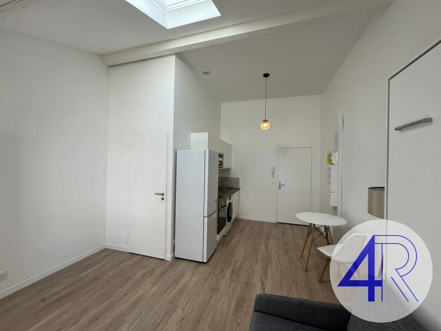 Appartement à louer, 24m², Belleville