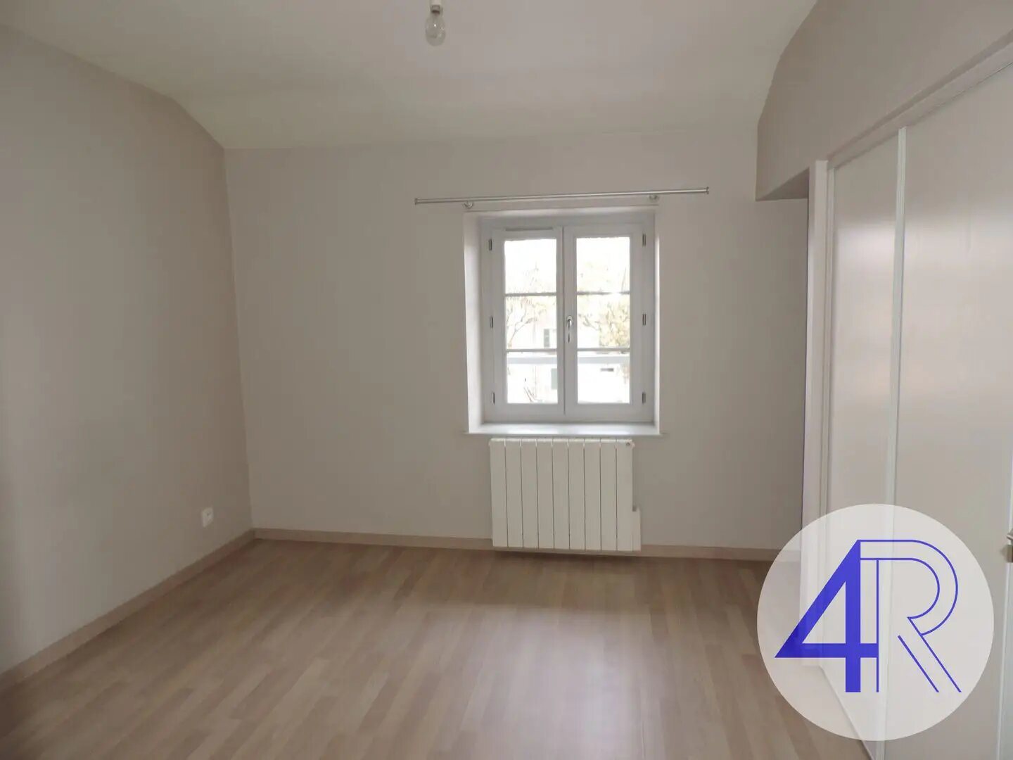 Appartement à louer, 58m², Belleville