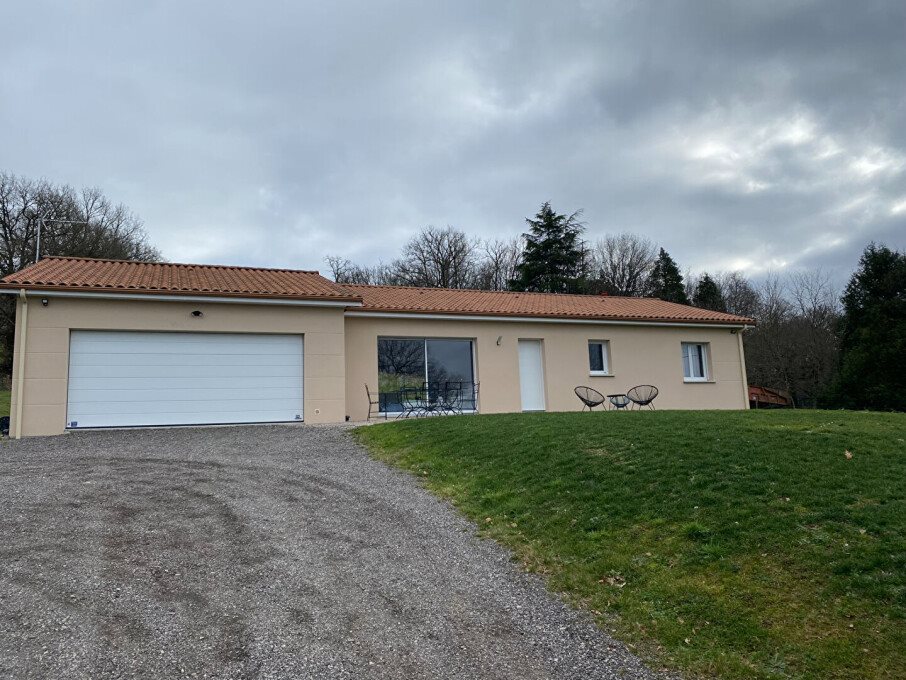 Maison à louer, 118m², Solignac